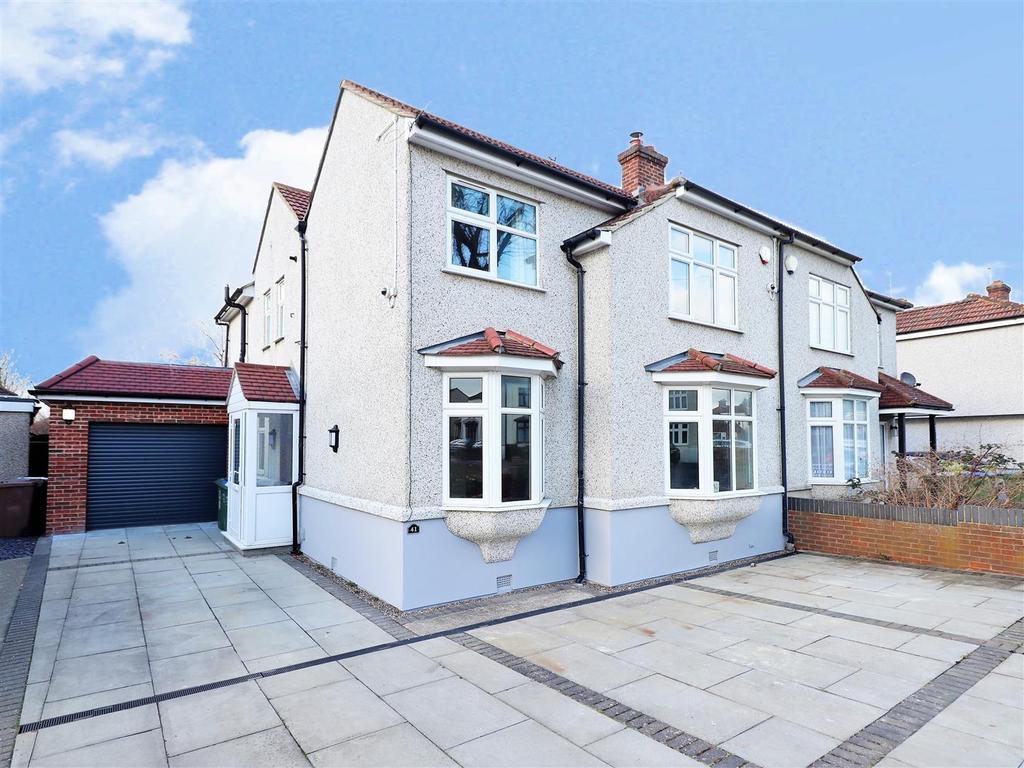 External View 2