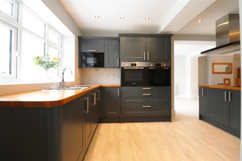 41 Palmar Crescent, Bexleyheath, DA7 4LQ