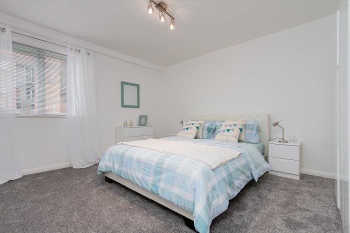 Master bed 2.jpg