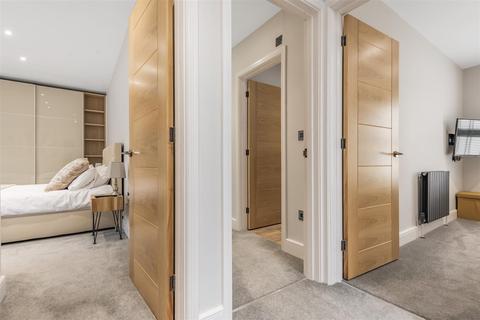 53 Princess Victoria Street, Bristol, BS8 4BX