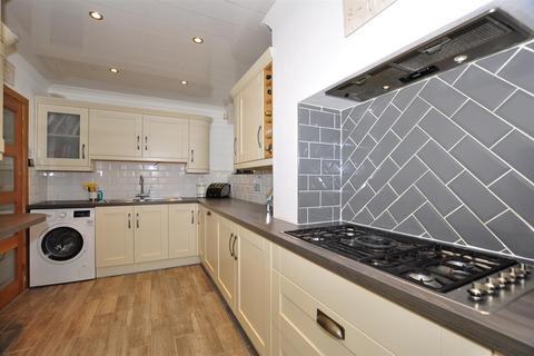 145 Blakedown Road, Halesowen, B63 4QL