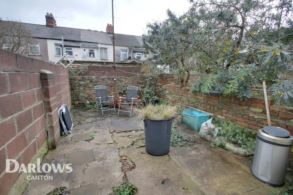 Warwick Street, Cardiff 2 bed terraced house £180,000