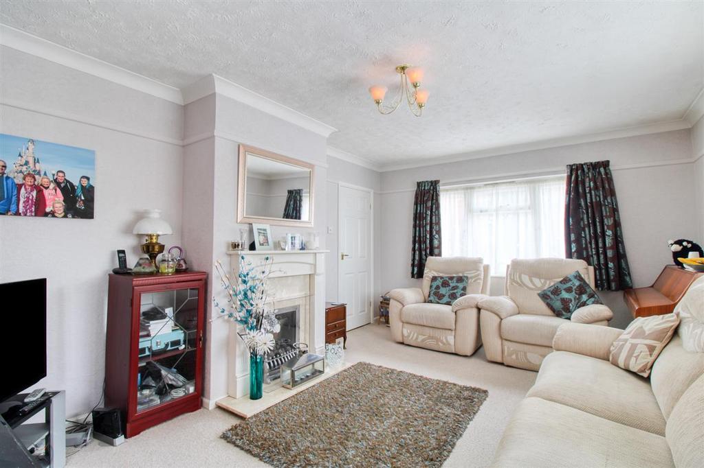 Blackberry Road, Stanway, Colchester... 4 bed detached bungalow £450,000