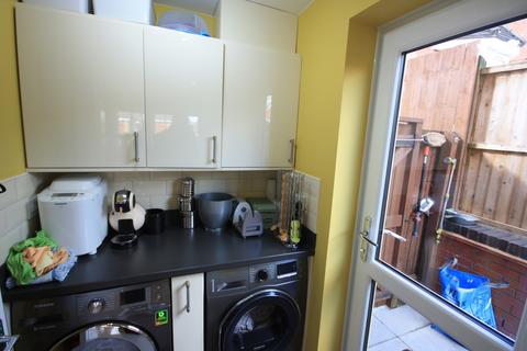 2 Diamond Avenue, Kidsgrove, Stoke-on-trent, ST7 4XZ