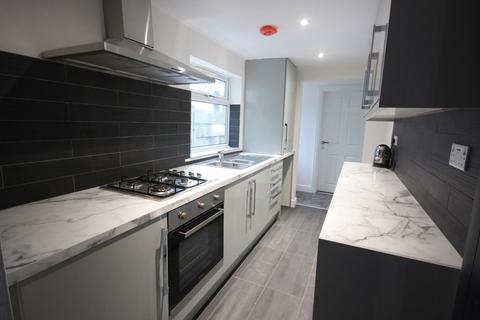 90 Hamil Road, Stoke-on-trent, ST6 1AU