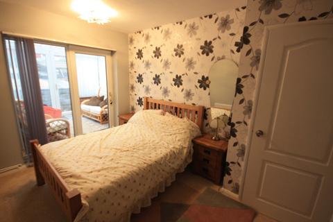 1 Belfast Close, Stoke-on-trent, ST6 7PJ