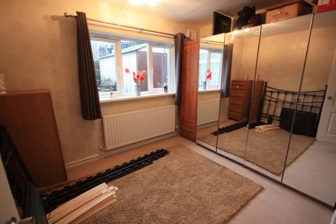 1 Belfast Close, Stoke-on-trent, ST6 7PJ