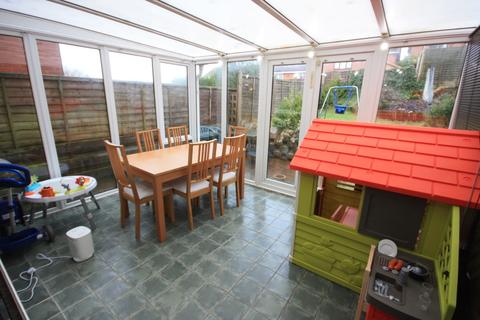 18 Crowndale Place, Stoke-on-trent, ST6 6XL