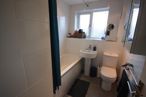 18 Crowndale Place, Stoke-on-trent, ST6 6XL