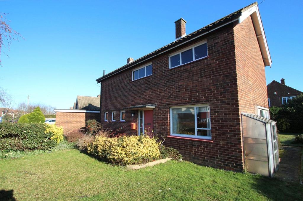 Haynes Road, Hornchurch, RM11 3 bed detached house £649,950