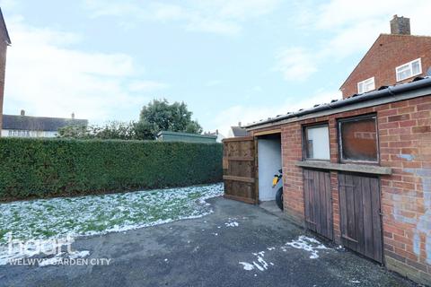 21 Cornerfield, Hatfield, AL10 0UN