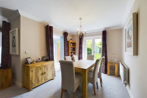 3 Hernes Oak, Chinnor, OX39 4AU