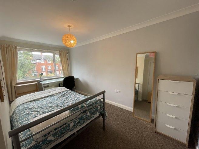 Barons-court-ch2-1be-931112