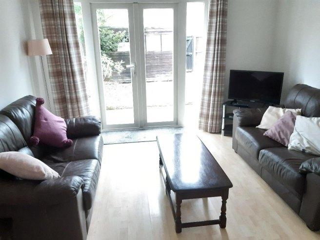 Downs-road-ct2-7ay-947456