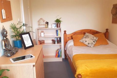 undefined, Otham Close