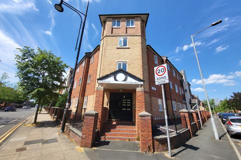 Stretford Road, Manchester, Hulme, M15 5TP