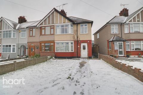 68 Dock Road, Grays, RM17 6EY