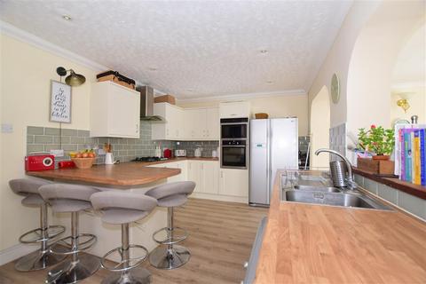 12 Twyne Close, Sturry, Canterbury, CT2 0JW
