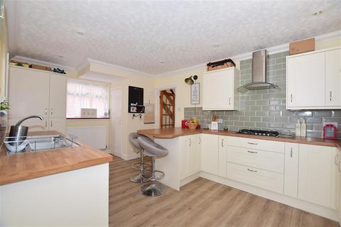 12 Twyne Close, Sturry, Canterbury, CT2 0JW