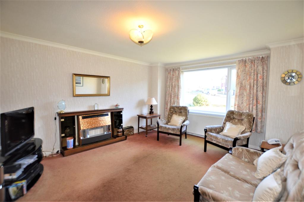 69 Montfode Drive, ARDROSSAN, KA22 7PQ 3 bed detached house £150,000