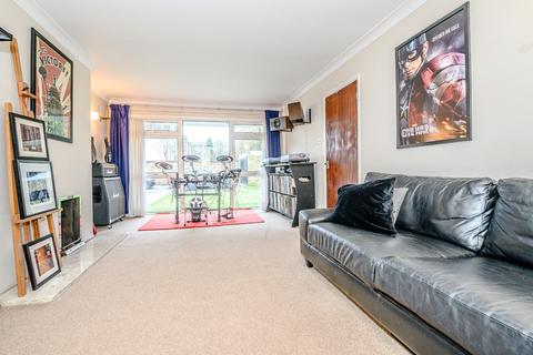 15 Linfields, Amersham, HP7 9QH