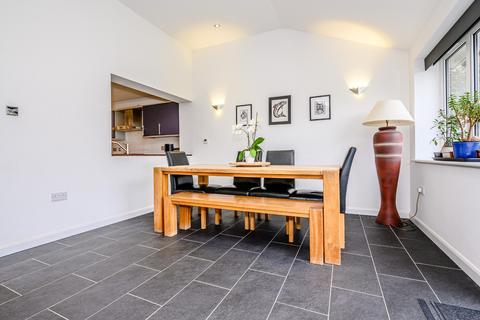 15 Linfields, Amersham, HP7 9QH