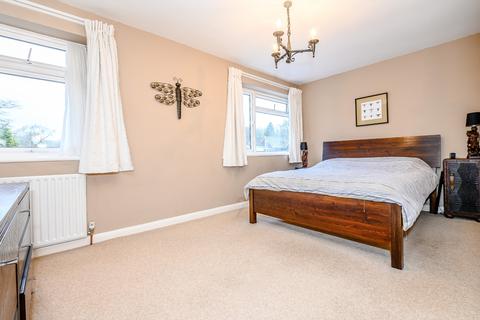 15 Linfields, Amersham, HP7 9QH