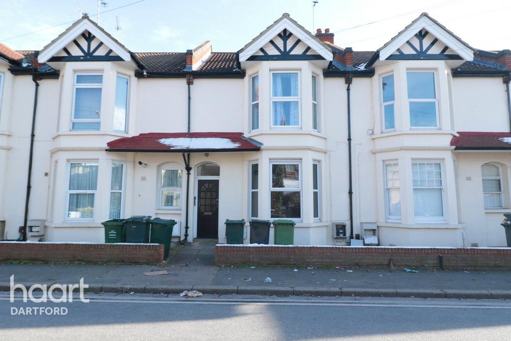 Highfield Road, Dartford 1 bed apartment £170,000