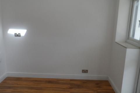 77 Warren Road, London, NW2 7NH