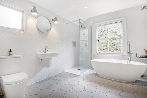 103a Acre Lane, London, SW2 5TU