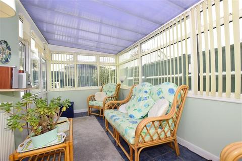 11 Cherry Gardens, Herne Bay, CT6 5QY