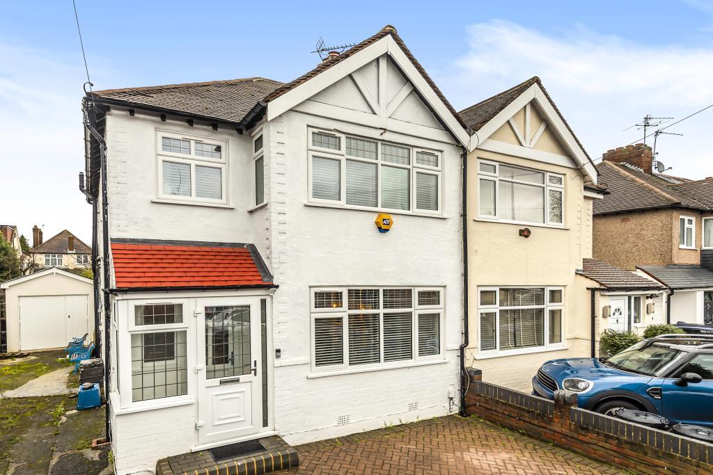 Wills Crescent, Whitton TW3, TW3 3 bed semidetached house £600,000