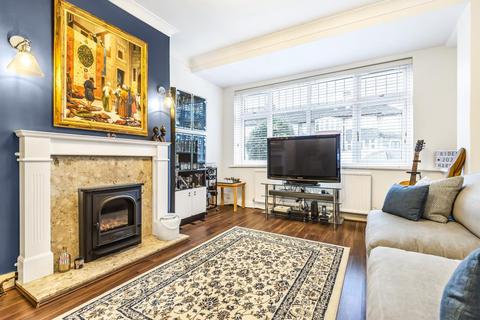 60 Wills Crescent, Whitton, Hounslow, TW3 2JB