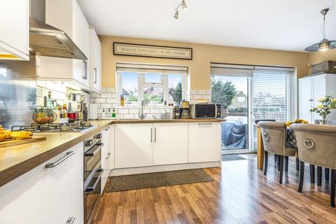 60 Wills Crescent, Whitton, Hounslow, TW3 2JB