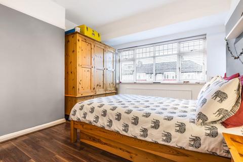 60 Wills Crescent, Whitton, Hounslow, TW3 2JB