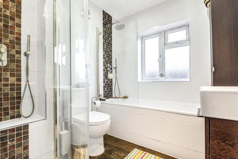60 Wills Crescent, Whitton, Hounslow, TW3 2JB