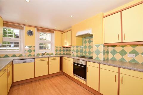 22 Abbots Hill, Ramsgate, CT11 8HN