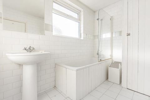 154 Twickenham Road, Hanworth, Feltham, TW13 6HD