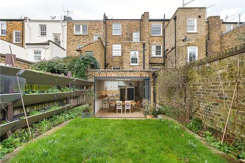 14 Cleaver Square, London, SE11 4DW