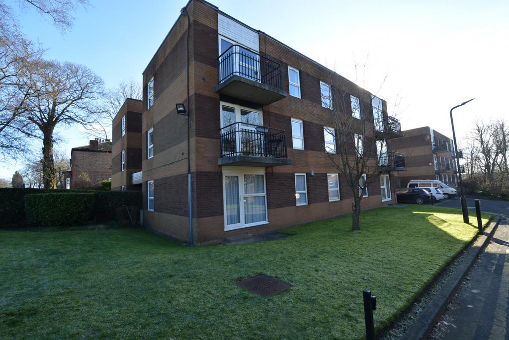 2 Bedroom Top Flat for Sale