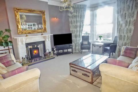 4 bedroom terraced house for sale, Southcliff, Whitley Bay, Tyne & Wear, NE26 2PB