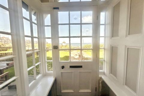 4 bedroom terraced house for sale, Southcliff, Whitley Bay, Tyne & Wear, NE26 2PB