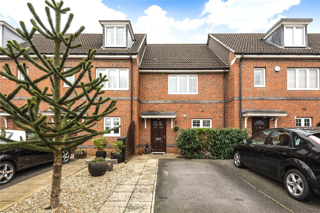 Brookwood Avenue, Eastleigh... 3 bed terraced house £300,000