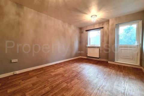 28 Rum Close, London, E1W 3QX