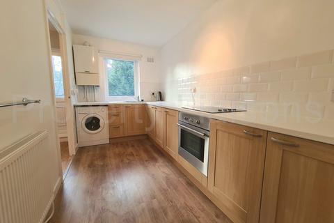 28 Rum Close, London, E1W 3QX