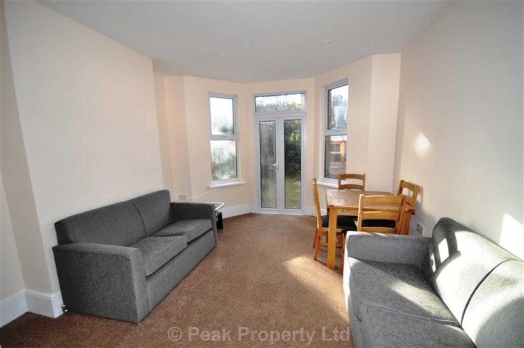 Rooms At St Helens Road, WestcliffOnSea 1 bed in a house share £525