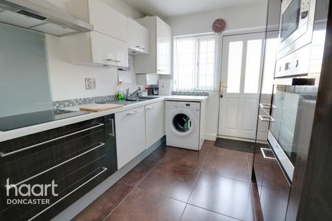 Flat 5, Little Paddocks Carr Lane, Bessacarr, Doncaster, DN4 7PX