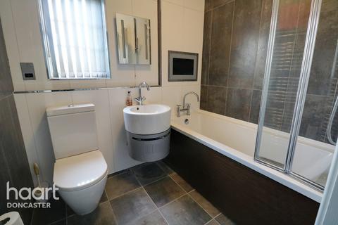 Flat 5, Little Paddocks Carr Lane, Bessacarr, Doncaster, DN4 7PX