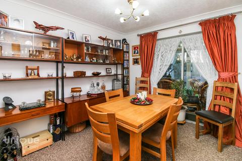 23 Burnside Avenue, Fleetwood, FY7 8QQ
