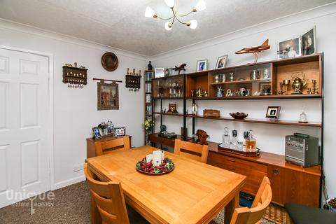 23 Burnside Avenue, Fleetwood, FY7 8QQ